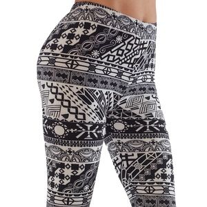 Active /Lounge wear geometric design leggings